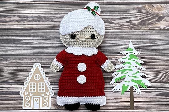 Mrs Claus Kawaii Cuddler® Crochet Pattern