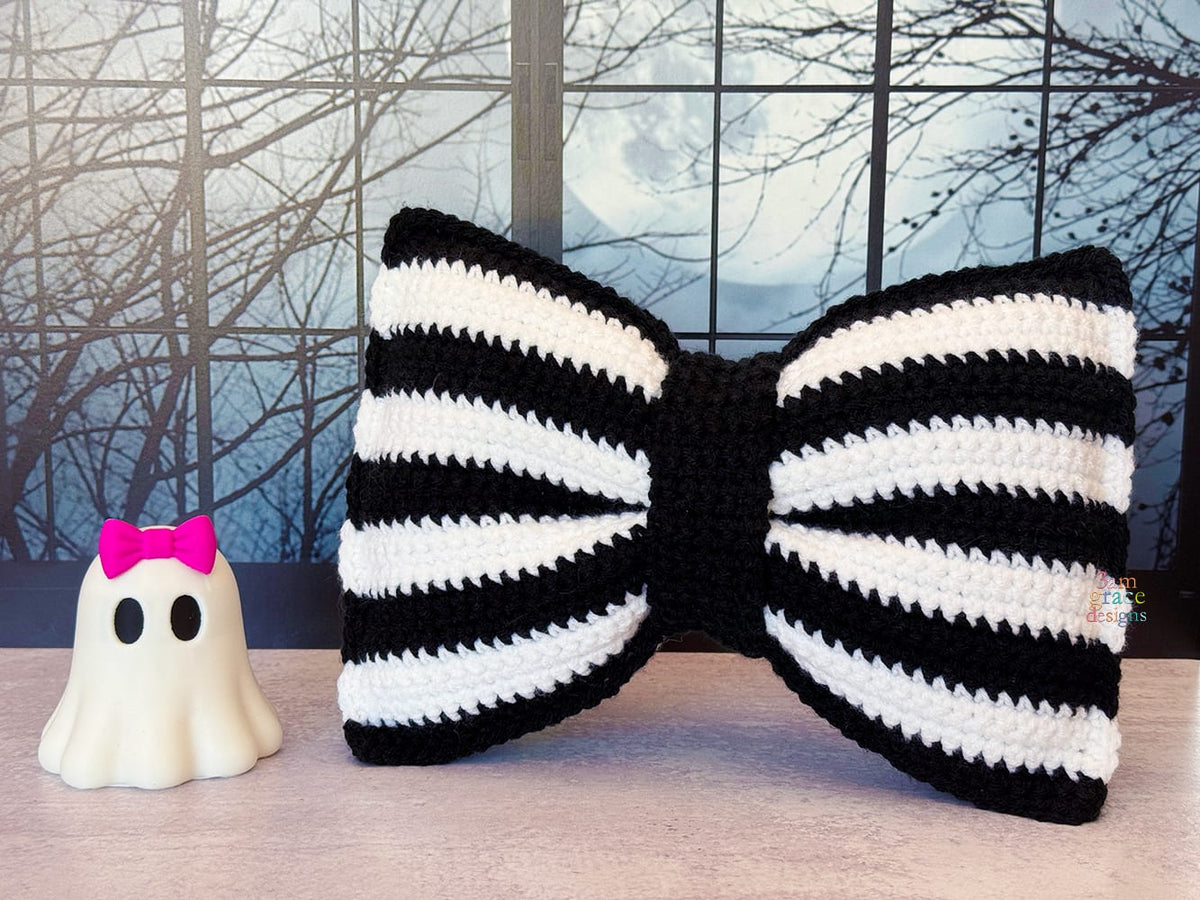 Bow Kawaii Cuddler® Crochet Pattern
