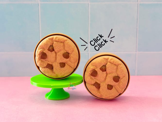 Chocolate Chip Cookie Clicker Fidget Keychain